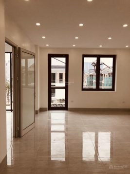 Gấp! Cho thuê BT Dương Nội đường 27m giá 25tr/tháng. Hoàn thiện đẹp, k hạn chế mục đích sử dụng