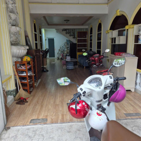 Cho thuê mặt tiền nhà đường Tan Sơn Hòa, ngay chợ Phạm Văn Hai