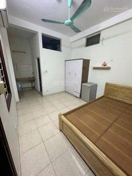 Nhà ngách 9 ngõ 252 Tây Sơn có 2 tòa thang bộ và thang máy