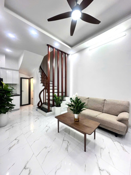 NHÀ MỚI KÍNH KOONG- TRUNG TÂM XUÂN ĐỈNH - 5 TẦNG- 33M- GIÁ 7.5 TỶ