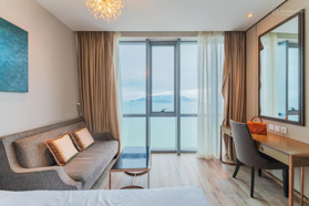 Bán căn phố có ban công giá 1,5 tỷ, view biển trực diện 2.450 tỷ, 1PN+ giá 4.3 tỷ LH: 0901 383 888