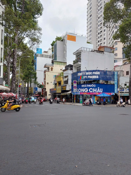 Cần bán gấp nhà MT gần góc An Dương Vương Trần Bình Trọng DT 4x22m, ĐCT, giá 28 tỷ TL