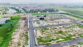 Bán cho khách ngoại giao căn nhà phố.