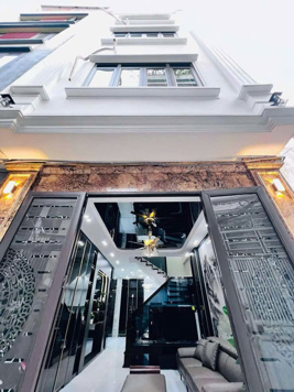 Bán nhà Hồ Tùng Mậu Lô góc gần phố 6 tầng DT 45m giá 9 tỷ