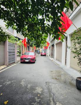 Nhà Xuân La Hồ Tây : 90m2 6 Tầng - Mặt Tiền 5m - Phân Lô Oto Tránh - Có Thang Máy.