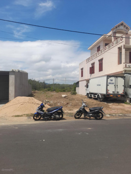 Đất mặt tiền Hùng Vương tái định cư Phú Lạc