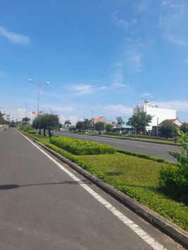 Đất mặt tiền Hùng Vương tái định cư Phú Lạc