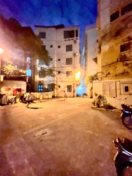 Bán căn hộ tập thể ngõ 221 Tôn Đức Thắng, diện tích 40m2, 2PN 1WC giá chỉ 2.75 tỷ có TL