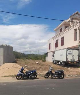 Đất mặt tiền Hùng Vương tái định cư Phú Lạc