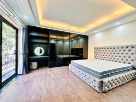 GIÁ SỐC! NHÀ PHỐ HOÀNG MAI, 5 TẦNG, MT 6M, 1 NHÀ RA PHỐ, KINH DOANH – CHỈ 7.35 TỶ!