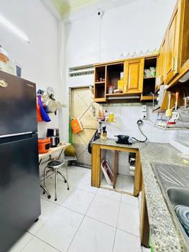 HXH 1 trục cách mặt tiền chỉ 5 căn Đường Bạch Đằng P24 (4.6x12) xe hơi đậu trong nhà. Gía tốt 