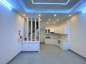 Bán nhà! Phố Thuỵ Khuê gần Hồ Tây, Nhà mới, Full NT, sát phố, 38M2X5T, nhỉnh 8 tỷ.