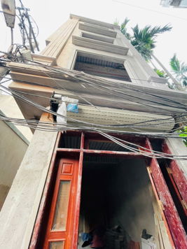 VIP NHẤT HÀ ĐÔNG - 5 TẦNG MỚI KÍNH KOONG THANG MÁY VÙ VÙ - VÀI BƯỚC CHÂN RA MẶT PHỐ Ô TÔ