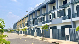 Nhà phố ngay trong KCN Phước Đông chỉ 1,5tỷ/căn, cho thuê lại 15tr/tháng, sổ sẵn, nhận nhà ngay