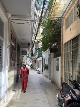 Đội Cấn 35m2 x 6 tầng thang máy - Trước nhà thoáng sáng - Ngõ thông - Full nội thất.