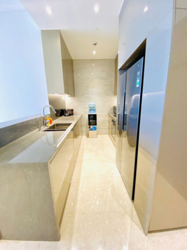 Độc quyền cho thuê căn hộ trung tâm 2PN giá siêu tốt, chỉ 40tr, dọn vào ờ ngay tại The MarQ