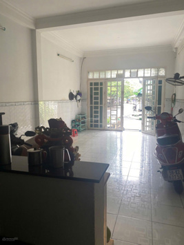 Bà chị đang ở nước ngoài cần bán nhanh để gom tiền làm ăn. Có giá tốt cho khách thiện chí
