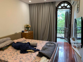 Chính chủ bán nhà Giảng Võ DT 246m2, MT 18m, lô góc, kinh doanh hoặc văn phòng