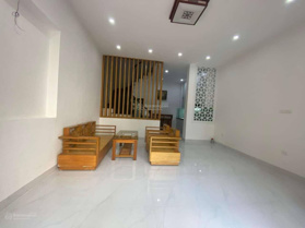 Bán nhà Hoàng Hoa Thám, Ba Đình 56m2, 5 tầng nhà đẹp ngõ ba gác chỉ 10 tỷ