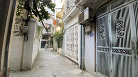 Bán nhà 5 tầng 33m² Lê Hồng Phong, Ba Đình, hàng xóm Lăng Bác, phân lô, chỉ 11 tỷ, TL