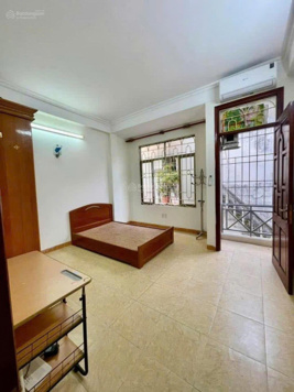 cần bán nhà 77 bùi xương trạch 31m2 , 4 tầng lô góc