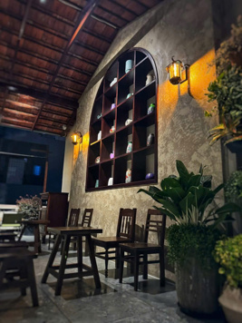 Sang nhượng QSD nhà phố và quán cà phê tâm huyết giữa lòng thành phố du lịch Đà Nẵng