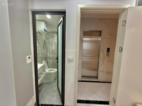 Bán gấp nhà 6 tầng thang máy phố Đội Cấn 46 m2 giá 8.5 tỷ