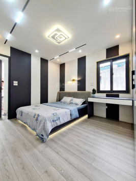 Bán nhà Đội Cấn, Ba Đình DT 40m2 MT 3,6m giá 9,6 tỷ