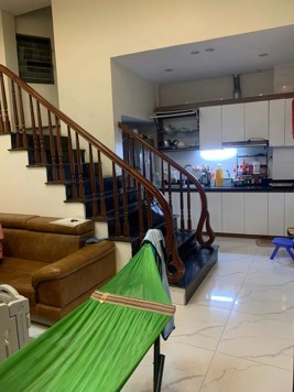 Đội Cấn 40m2 x 3 tầng - Trước nhà thoáng sáng - Ngõ nông - Gần phố.