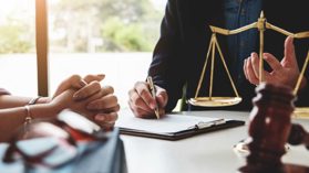 Mua bán nhà đất không công chứng gặp những rủi ro nào?