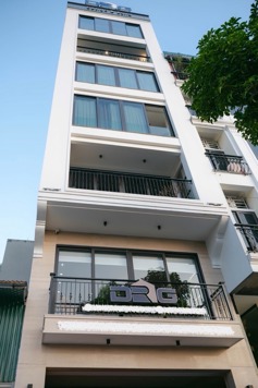 Bán nhà mặt ngõ Thái Hà, 70m2, 8T, 5.2m mặt tiền, ngõ 9m, sát mặt phố