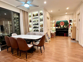 Tôi bán 10CH studio 1.7 tỷ, 2PN 3.3 tỷ, 2PN góc 3.85 tỷ, 3PN góc 4.42 tỷ Kđt Vinhomes Smart City