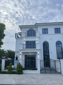 Giảm sốc 2 tỷ bán nhanh cặp Biệt thự góc Vip nhất TP Thanh Hoá. Diện tích 327m2 sẵn sổ