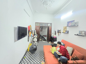 Bán nhà phân lô Đội Nhân, DT 42m2, mặt tiền 3,5m, ngõ thông bàn cờ, sát ô tô