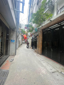 BÁN NHÀ MẶT NGÕ THÔNG PHỐ GIANG VĂN MINH - LÔ GÓC - KINH DOANH - 20M RA PHỐ- NHÀ KHUNG CHẮC CHẮN