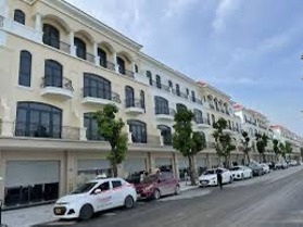 Biệt thự liền kề 70m2 Vinhomes Ocean Park 2, 11 tỷ ngay gần công viên hồ tạo sóng, Little Hongkong