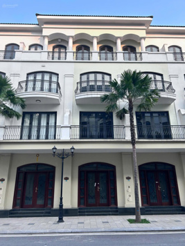 Chủ nhà bán chuyển nhượng căn liền kề 63m2 Vin 2, giá rẻ nhất dự án 8,4 tỷ. LH 0971 219 199