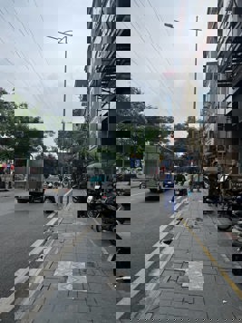 Bán nhà mặt phố Kim Ngưu, Hai Bà Trưng, thang máy, tiện kinh doanh, 5 tầng 70m2 giá 31 tỷ