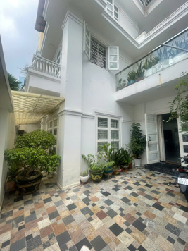 BÁN BIỆT THỰ- NGUYỄN THÀNH Ý P.ĐAKAO Q.1 - 3 TẦNG - 180m2 - GIẢM SÂU CHỈ CÒN 58 TỶ THƯƠNG LƯỢNG.!!!