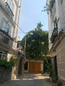 Bán nhà siêu khủng ngang 10m dài 25m ngay p14 Bình Thạnh chỉ 11T