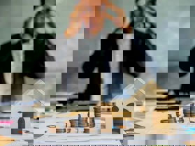 Bên bán chết sau khi nhận đặt cọc: Cách xử lý hợp đồng đặt cọc để bảo vệ người mua?