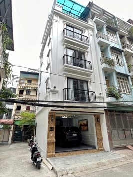 PHÂN LÔ CẦU GIẤY - HOÀNG QUỐC VIỆT, 55M x MT 5.1M, LÔ GÓC 3 MẶT NGÕ, THOÁNG SÁNG VÔ CÙNG