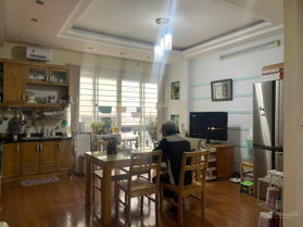 Bán nhà phố Hoàng Hoa Thám 54m2*6T, phân lô cán bộ công an, ngõ thông, 2 ô tô tránh, mặt tiền 4,7m