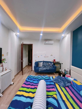 Bán nhà Kim Mã, 39m2*4 tầng, ô tô ở trong nhà, vỉa hè 3m, giá 18.5 tỷ. LH 0904 883 166