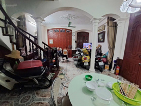 Bán nhà Kim Mã Thượng, 37m2, 5 tầng, lô góc, ô tô vào nhà, giá 16,1 tỷ. LH 0904 883 166