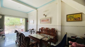 Gành Hào - cần bán nhà ngay chợ, khu thương mại