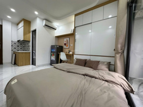 Tòa căn hộ dịch vụ cao cấp 8 tầng - lô góc 2 thoáng - dòng tiền 2,1 tỷ/năm - 15m ra ô tô tránh