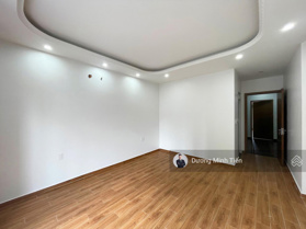 Nhà 4 tầng thang máy gần TĐC Sao Sáng - 90m2 - Đường 5m