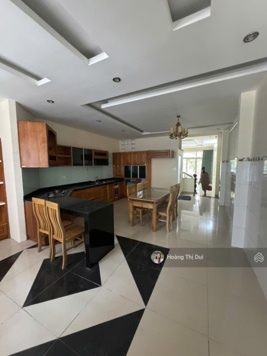 Bán nhà 3 tầng đẹp hiện đại đường Hoàng Thúc Trâm, Hòa Cường Bắc, Hải Châu - 90m2, giá chỉ 7.65 tỷ