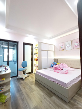 Bán nhà riêng tại Thiên Lôi, 7,1 tỷ, 56m2, 5PN, 5WC, thang máy tặng full nội thất